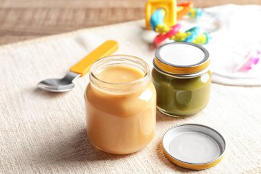 Sağlıklı bebek maması