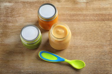 Sağlıklı bebek maması