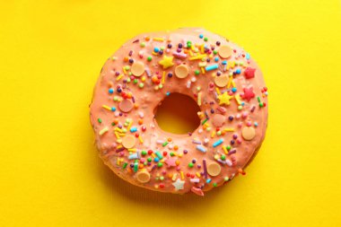 Lezzetli sırlı çörek 