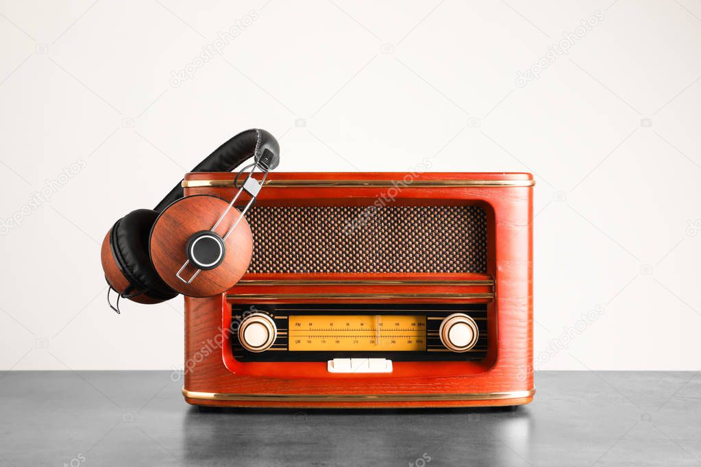 Retro radio and headphones 