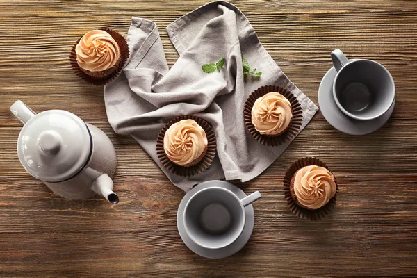Composition with tasty chocolate cupcakes — Stock Photo, Image