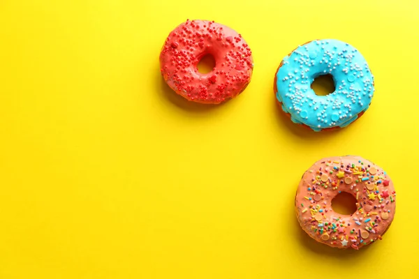 Deliciosas rosquillas glaseadas —  Fotos de Stock