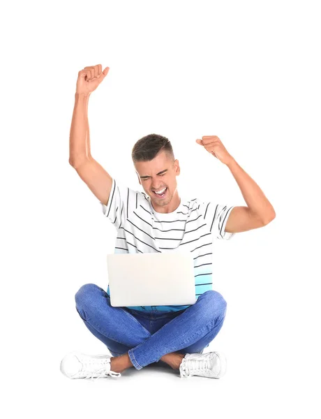 Jonge man met laptop — Stockfoto