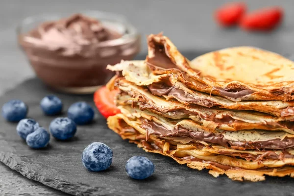 Delicious thin pancakes — Stock Photo, Image