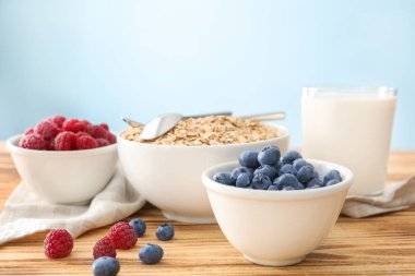 Yulaf ezmesi gevreği ile kompozisyon