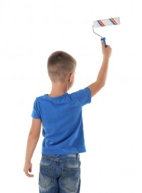 boya silindiri ile küçük çocuk 