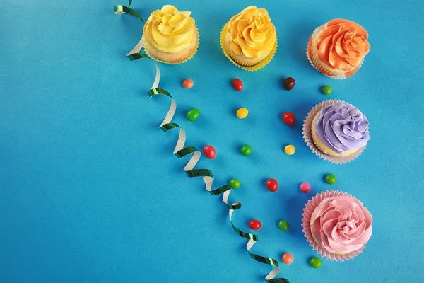 Tasty festive cupcakes — Stock Photo, Image