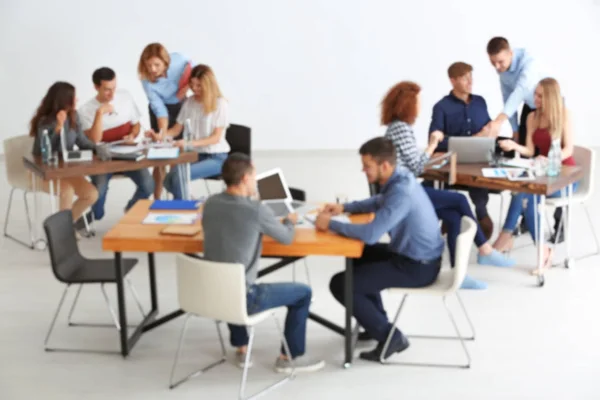 Visión borrosa de las personas en la formación empresarial — Foto de Stock