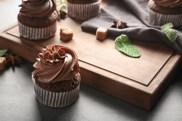 Savoureux cupcake au chocolat — Photo