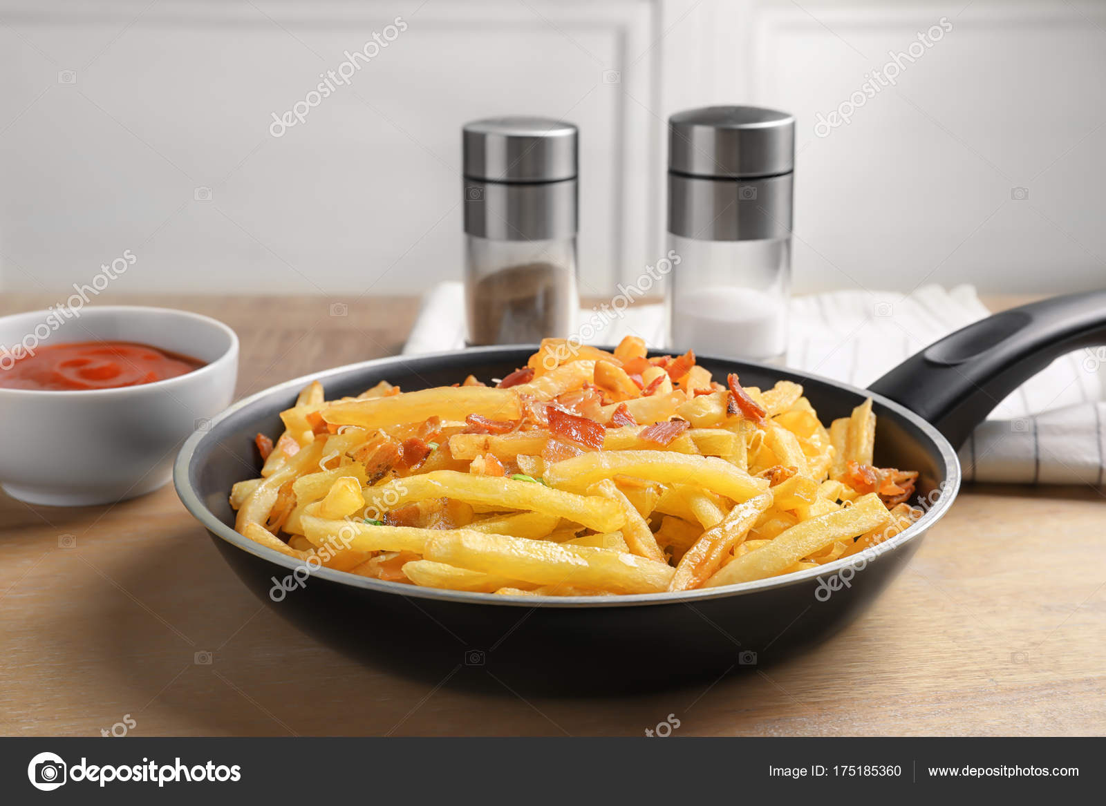 Patates ile domuz kızartma Patates ile domuz kızartma