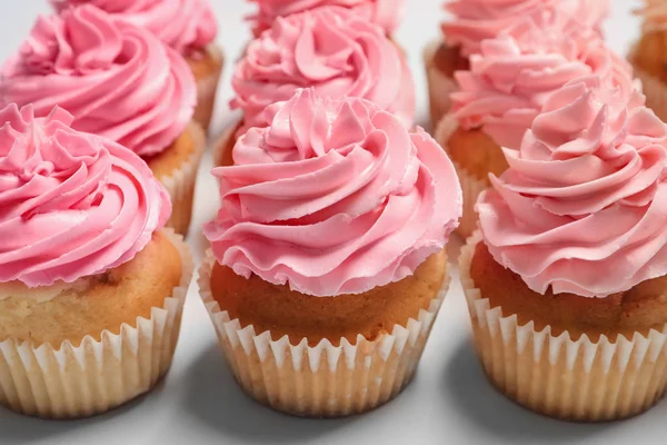 Viele leckere Cupcakes — Stockfoto