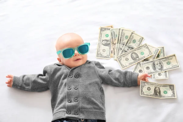 Cute boy with money — Stock Photo, Image