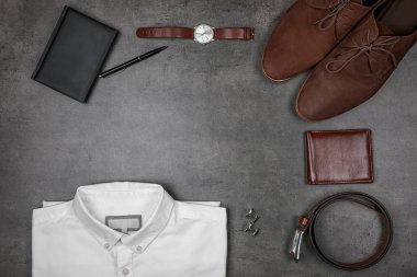 şık erkek giyim ve aksesuarları 