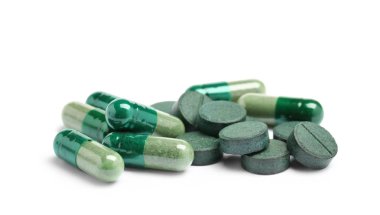 Spirulina kapsül ve tabletler 