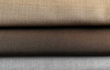 farklı renklerde kumaşlar