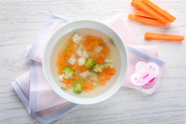 Plaka ile bebek çorbası 