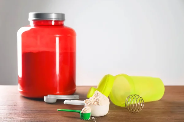 Proteinpulver, Glas und Shaker — Stockfoto