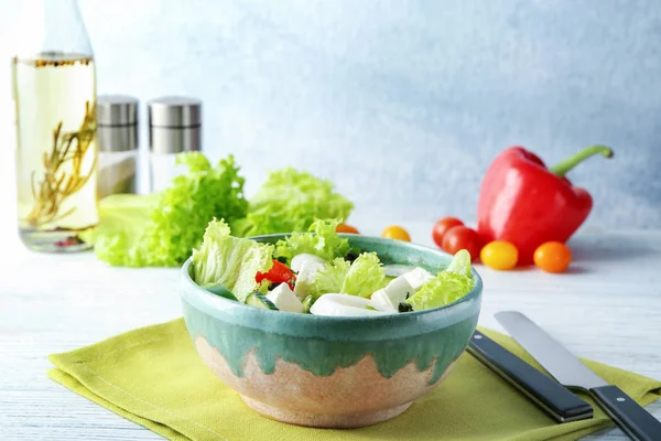 Fresh tasty salad — Stock Photo, Image