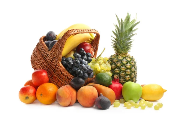 Fresh fruits and basket — Stock Photo, Image