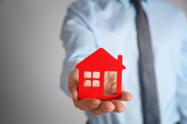 Ev Modeli Emlakçısı