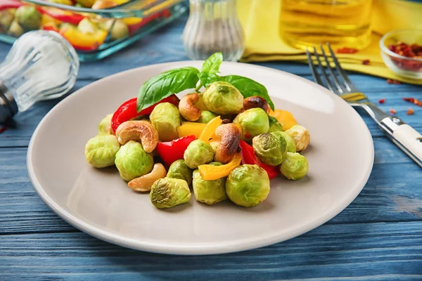 Baked Brussels sprouts — Stock Photo, Image