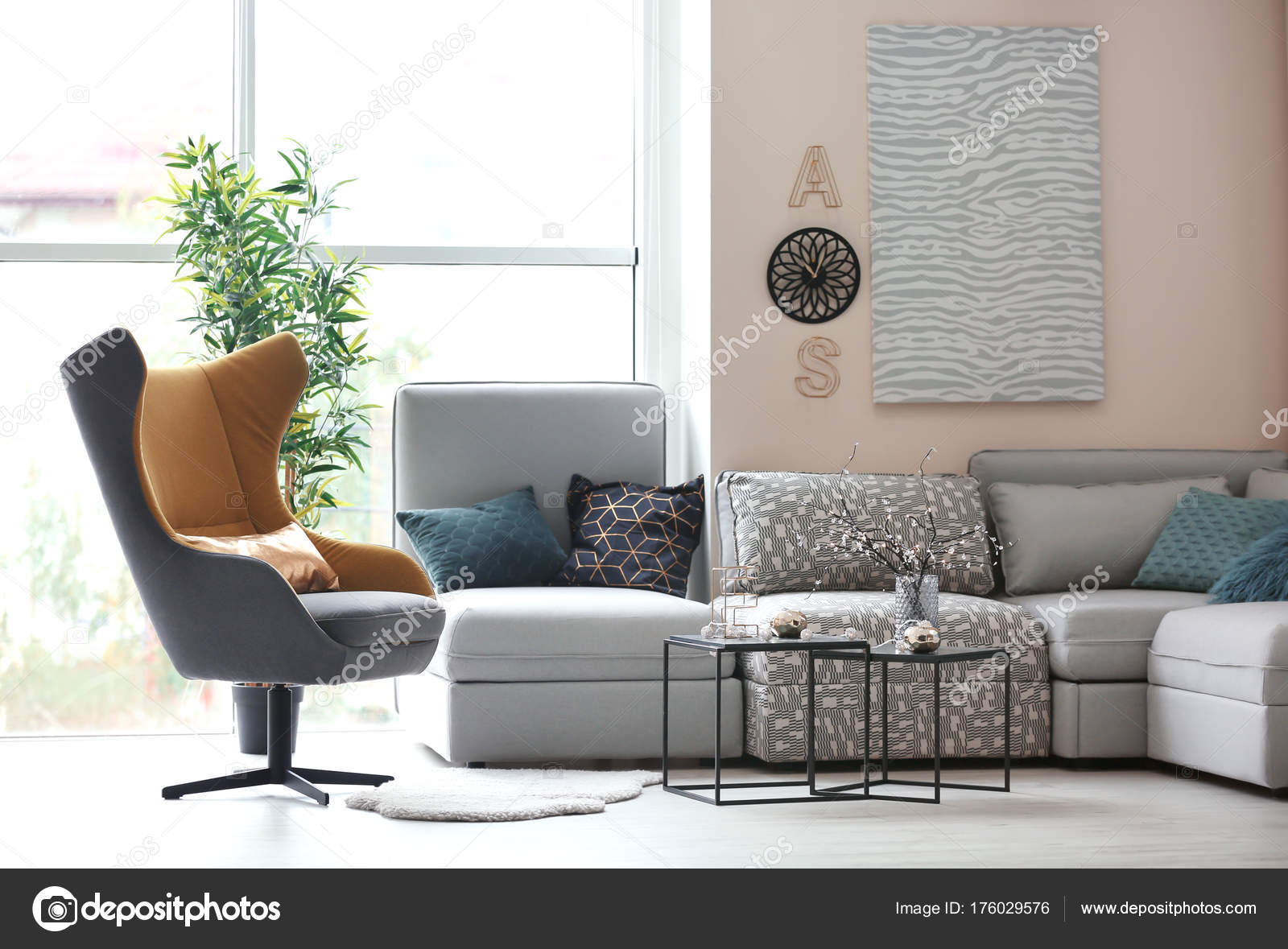 Wohnzimmer Gestalltung, gestaltung von modernen wohnzimmer mit bequemen möbeln — stockfoto, Design ideen