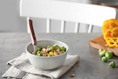 Nefis brussel ile kase salata masada lahanası