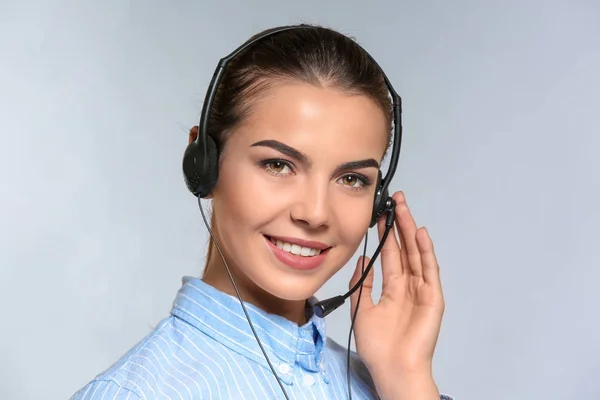 Consulting manager with headset — Stock Photo, Image