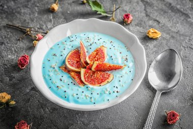 nefis spirulina güler yüzlü