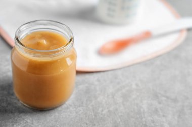 Sağlıklı bebek maması