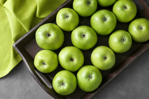 Fresh green apples — Stock Photo, Image