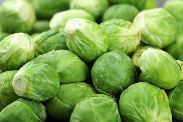 Raw Brussels sprouts, closeup — Stock Photo, Image