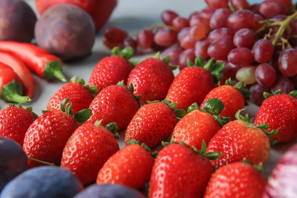 Yummy strawberry on cooking table — Stock Photo, Image