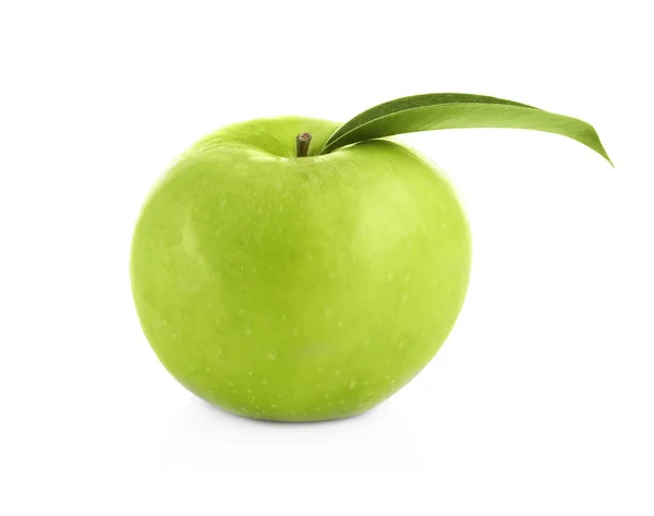 Verse groene appel op witte achtergrond — Stockfoto