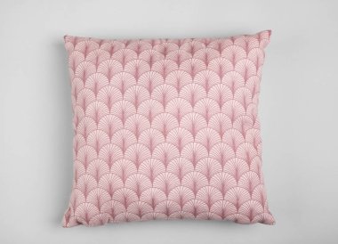 Açık renkli yumuşak yastık