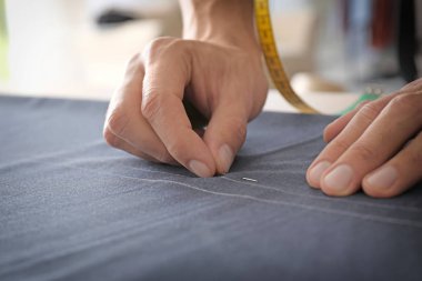 Genç Tekstil, closeup ile çalışma terzi