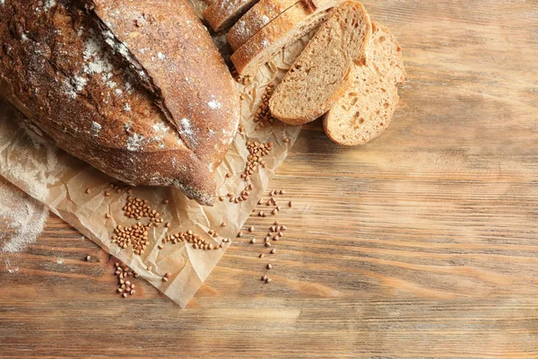Świeżo upieczony chleb gryczany — Zdjęcie stockowe