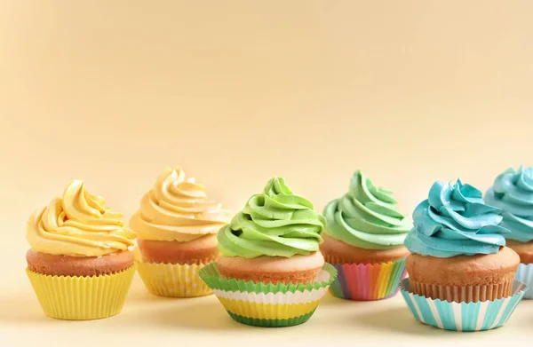 Delicious Cupcakes Color Background — Stock Photo, Image