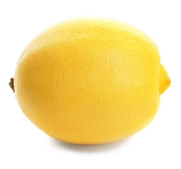 Свіжий стиглий лимон на білому тлі — стокове фото