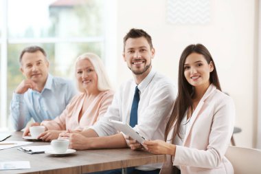 İstemcilerde Office'teki sigorta acenteleri