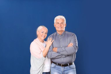 Olgun çift renk arka planı birlikte