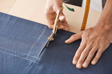 Genç Tekstil, closeup ile çalışma terzi