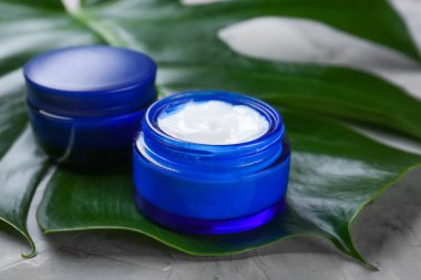 vücut kremi kavanoz 