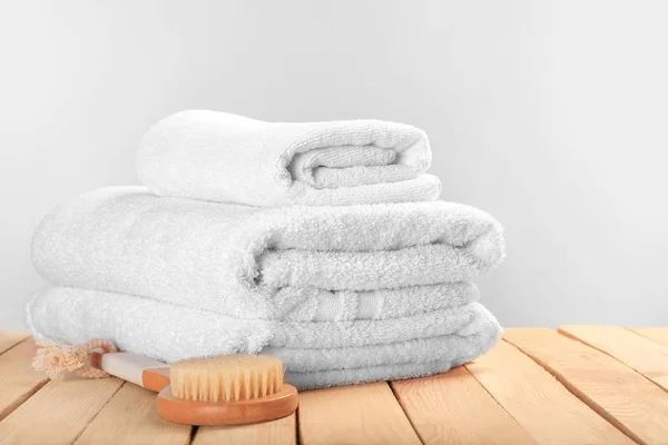 Clean towels on table — Stock Photo, Image