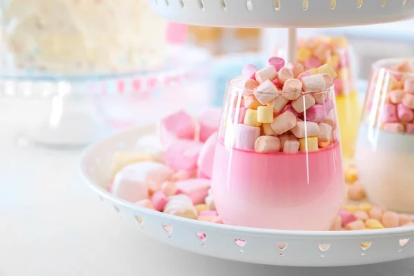 Köstliche Marshmallow-Desserts — Stockfoto