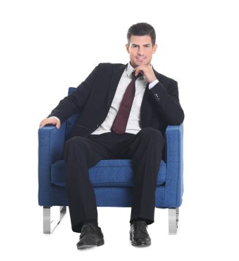 koltukta oturan adam 