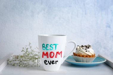 En iyi anne hiç metin ve tablo Anneler gününde tatlı Kupası