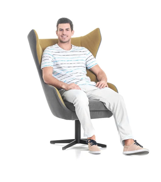 Hombre sentado en sillón —  Fotos de Stock