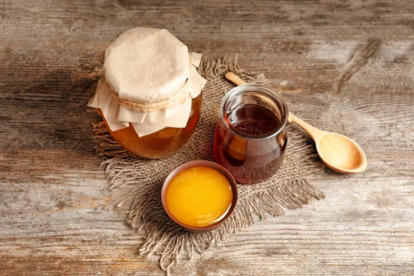 Sammansättning med söt honung — Stockfoto