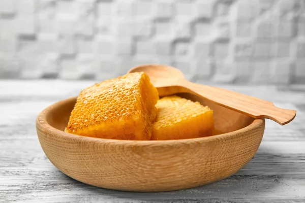 Wooden Plate Fresh Honeycombs Table — Stock Photo, Image